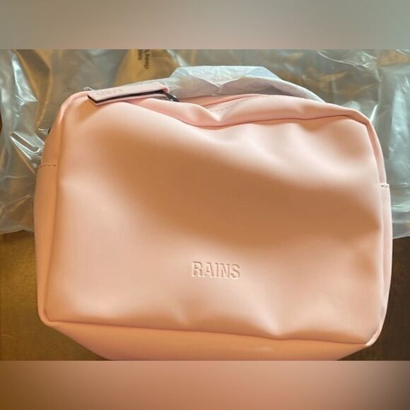 NWT RAINS Micro Box Bag Mini Crossbody Shoulder Bag Candy Pink Water Resistant - Picture 10 of 11